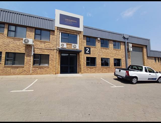 530M² MINI FACTORY TO LET IN HONEYDEW